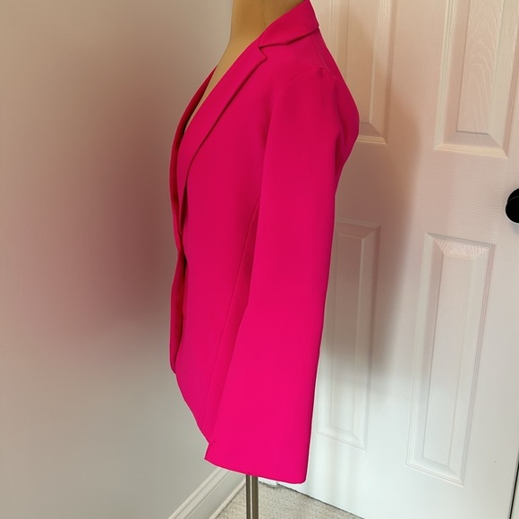 Amanda Uprichard Dovima Split Sleeve Blazer in Shocking Pink - Picture 6 of 11